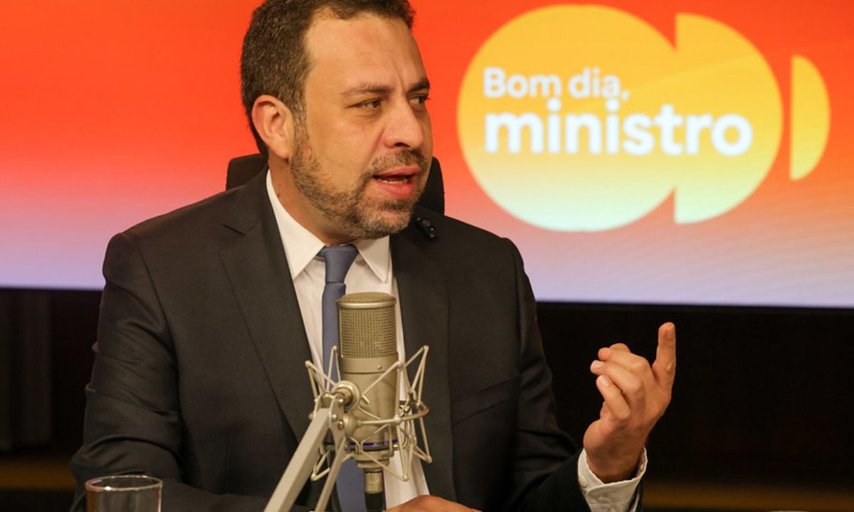 Governo federal ameaça acionar urgência para votação do fim da escala 6×1